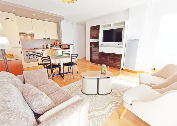 Apartment L'aquila, T4, Wi-fi, Parking, Cave, Balcon, Vue Montagne