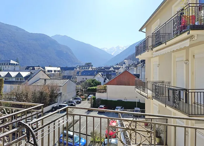 Apartment L'aquila, T4, Wi-fi, Parking, Cave, Balcon, Vue Montagne Bagneres-de-Luchon